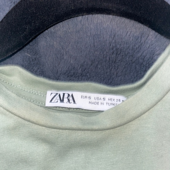Zara Green Crop Top - Picture 2 of 2